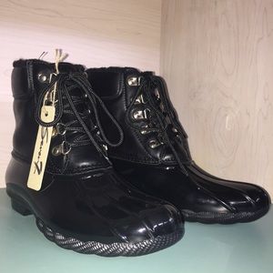 Stylish Black Waterproof Duck boots